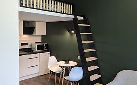Mini Green - В Центрі Біля Форуму